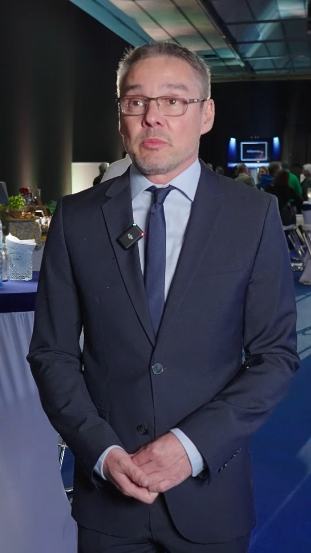 Videoposter interviews